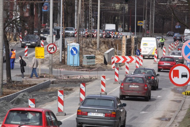 Ograniczono środki na poprawę stanu gdańskich dróg