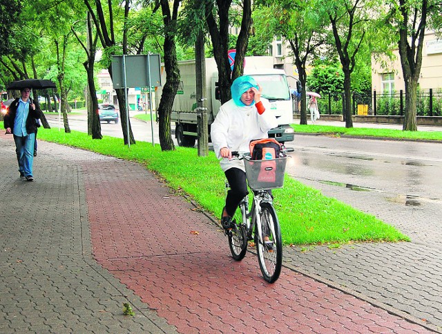 Wzorem Danii czy Holandii dobrym rozwiązaniem byłaby integracja ruchu samochodowego i rowerowego