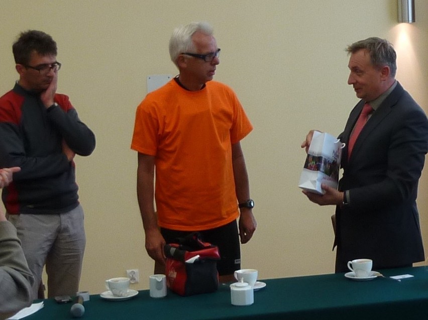 Ambasador Holandii przyjechał do Malborka na rowerze. Zatrzymał się w drodze z Warszawy do Gdańska