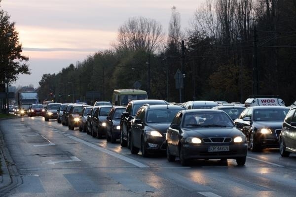 Bitwa o obwodnicę Krakowa: petycja wręczona, skończy się na obietnicach?