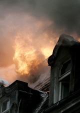 Poznań: Dzieci bawiły się ogniem. Mógł spłonąć budynek!