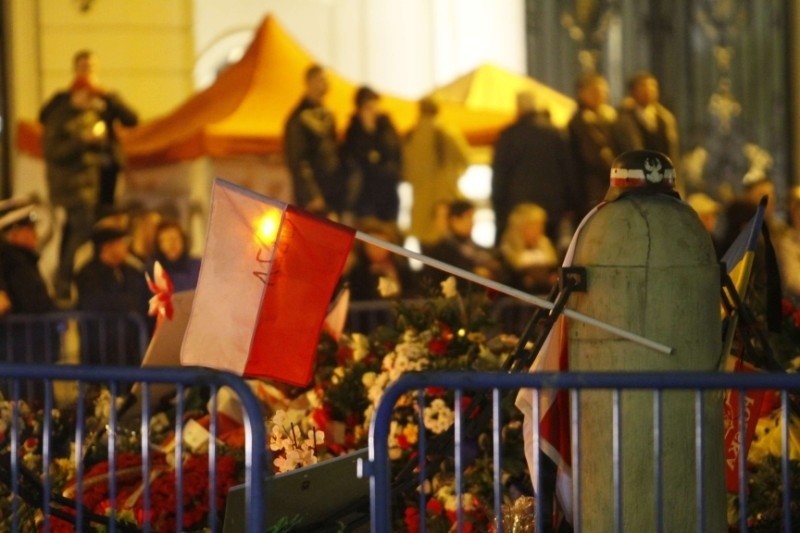 Dolnośląska Solidarność oddała hołd parze prezydenckiej (ZDJĘCIA)