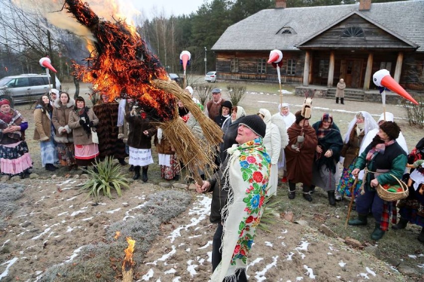 W dawnej podlaskiej tradycji ważny był też ogień....