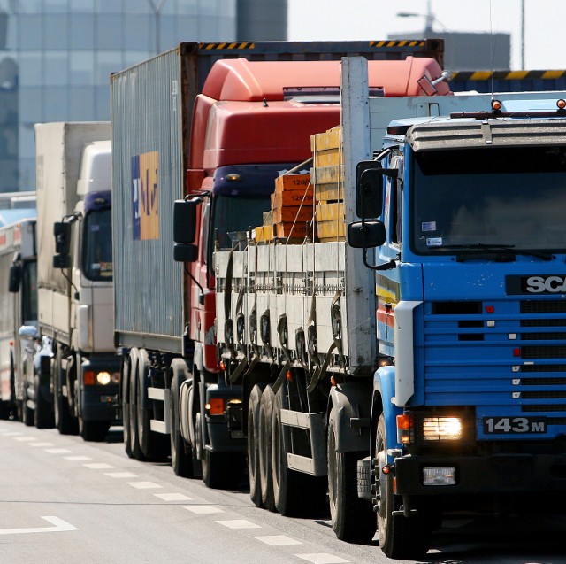 Przedsiębiorcy transportowi grożą zablokowaniem drogi Olkusz - Miechów