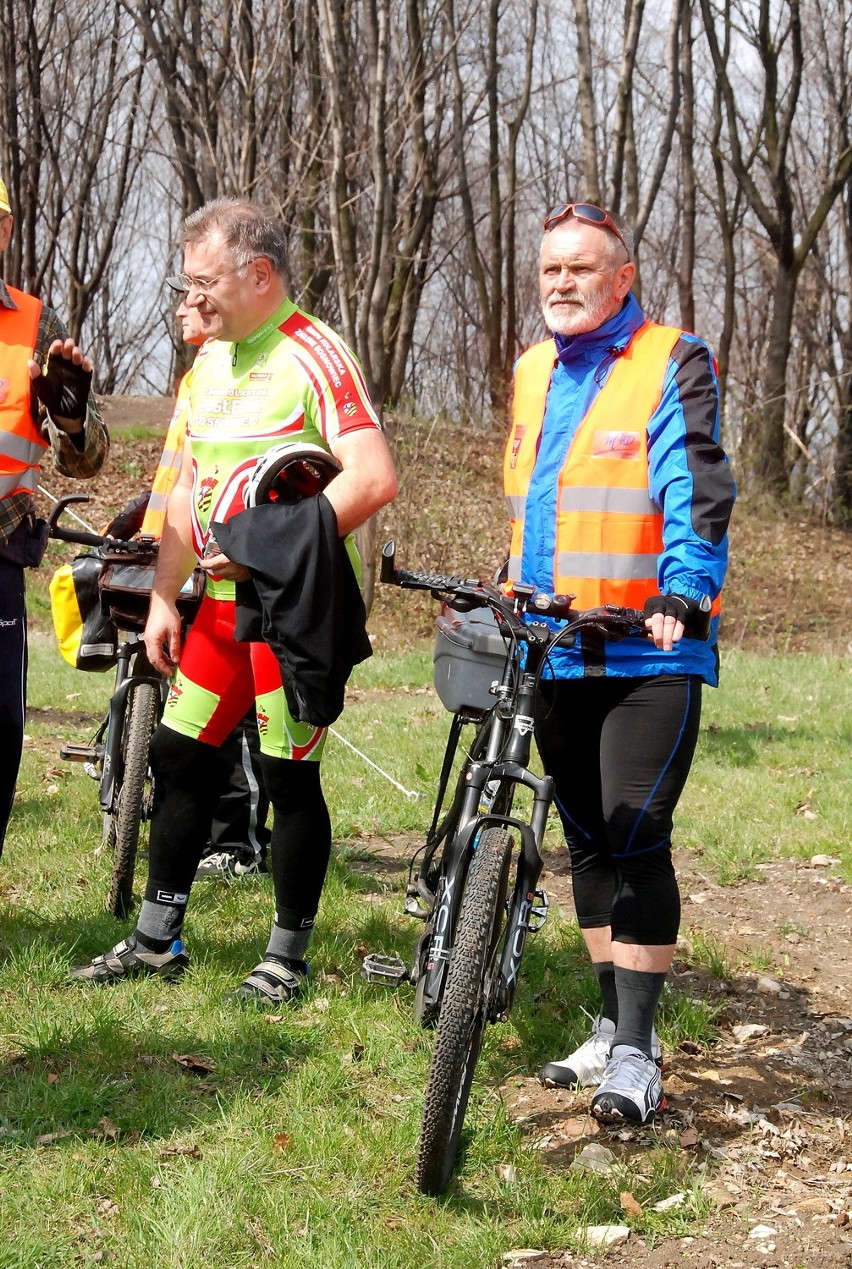 Rowerzyści z Zagłębia i Śląska rozpoczęli wspólnie sezon rowerowy [ZDJĘCIA]