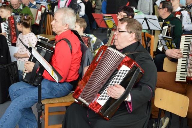 Dzień Jedności Kaszubów - bicie akordeonowego rekordu