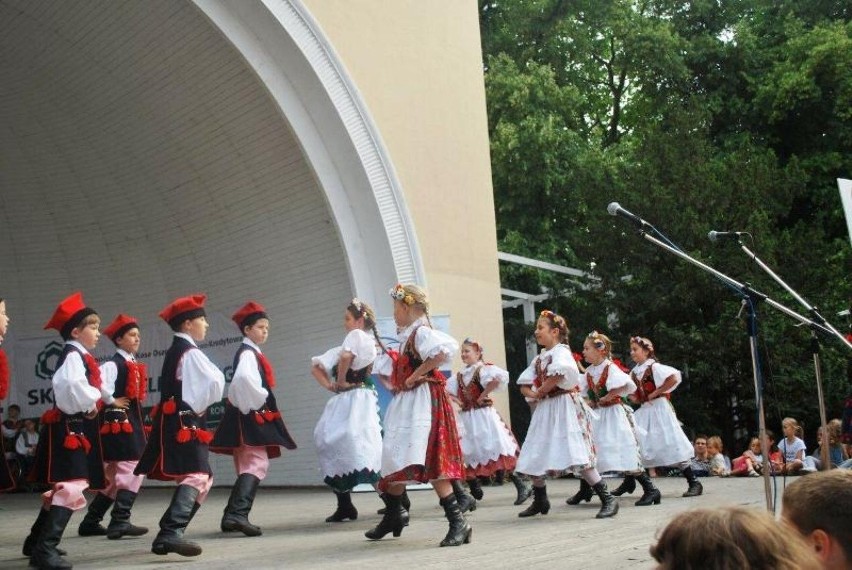 Dziecięcy Zespół Folklorystyczny "Cepelia-Poznań"