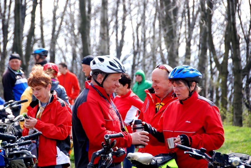 Rowerzyści z Zagłębia i Śląska rozpoczęli wspólnie sezon rowerowy [ZDJĘCIA]