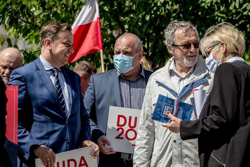 Wałbrzych: Manifestacja poparcia dla Andrzeja Dudy w wyborach prezydenckich (ZDJĘCIA)