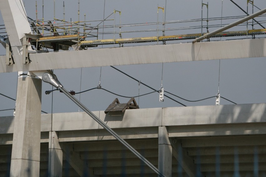 Na Stadionie Śląskim konstruktorzy popuszczają [ZDJĘCIA]