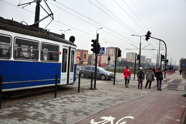 W rejonie ul. Grota-Roweckiego trzeba lepiej zsynchronizować sygnalizację świetlną