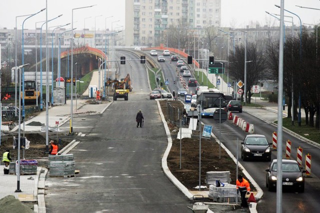 Przebudowa alei Piłsudskiego w Legnicy na finiszu