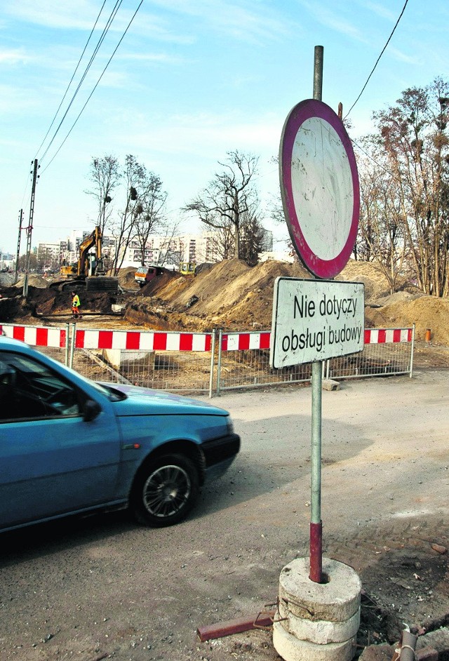 Na Kozanowie trwa budowa linii Tramwaju Plus