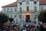 Ogród Liczyrzepy 2016. Za darmo posłuchacie arii operowych i pieśni  z musicali. 