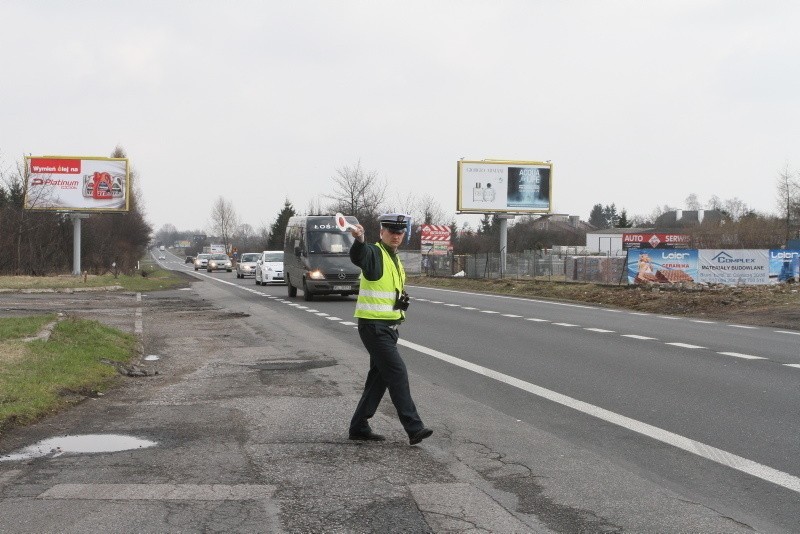 Busy w Łodzi kontrolowali wspólnie policjanci, inspektorzy...