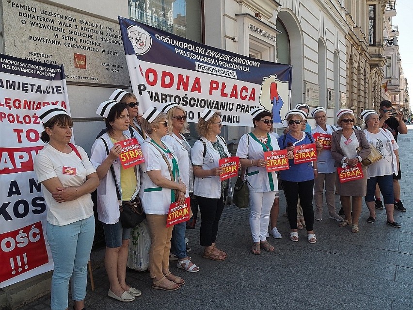 Pielęgniarki protestowały w Łodzi już w czerwcu, teraz jadą...