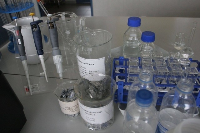 Związkowcy obliczają, że na funkcjonowanie sanepidu na Pomorzu brakuje około 4,5 mln zł. Nie ma pieniędzy m.in. na badanie wody
