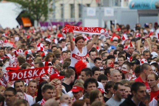 Drugi stadion narodowy był na Placu Wolności. Tłumy w Strefie Kibica!