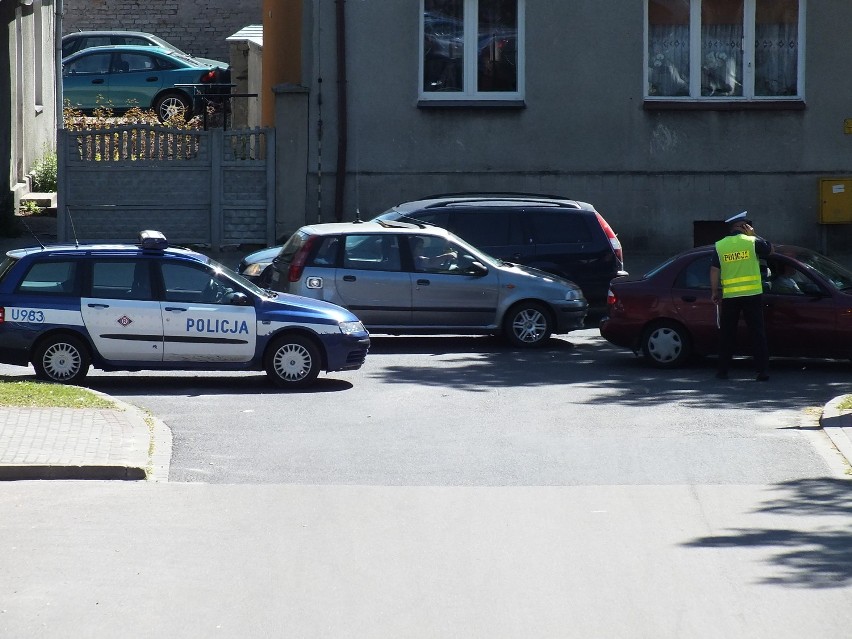 Złotów: Ćwiczenia przy Areszcie Śledczym w Złotowie. Ćwiczenia na Placu Kościuszki w Złotowie [FOTO]