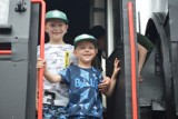 Festyn kolejowy w Kartuzach - dzieciom szczególnie spodobała się zabytkowa lokomotywa