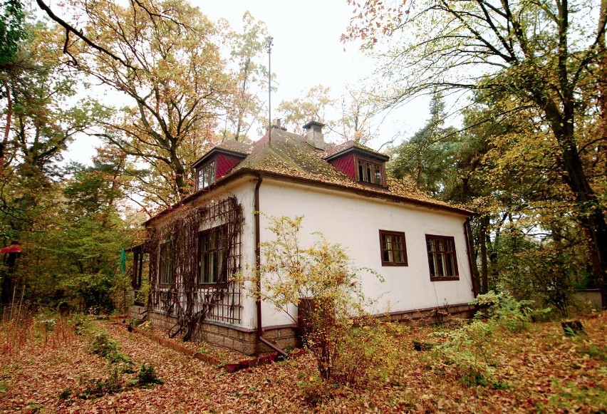 Willa Kończykowskich w podwarszawskiej Podkowie Leśnej. Tam powstańcy znaleźli schronienie. Niezwykła historia zabytkowego domu