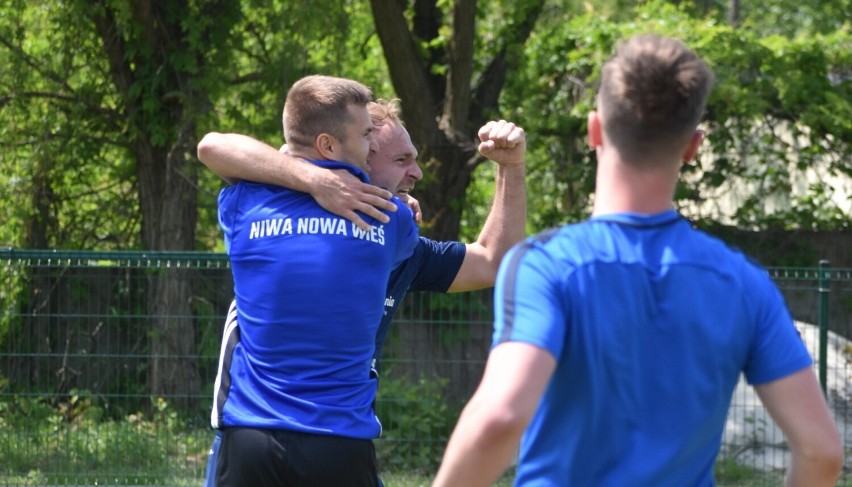 V liga piłkarska w Małopolsce, grupa zachodnia: MKS...