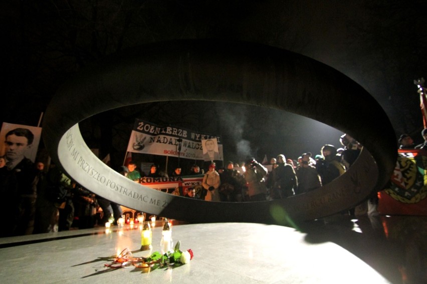 Wrocław uczcił Narodowy Dzień Pamięci Żołnierzy Wyklętych (ZDJĘCIA)