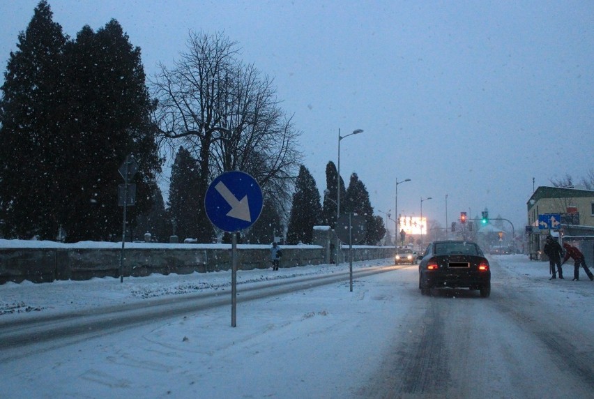 Zasypane śniegiem miasto