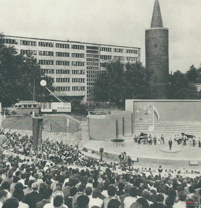 Amfiteatr podczas I KFPP w Opolu w 1963 roku.