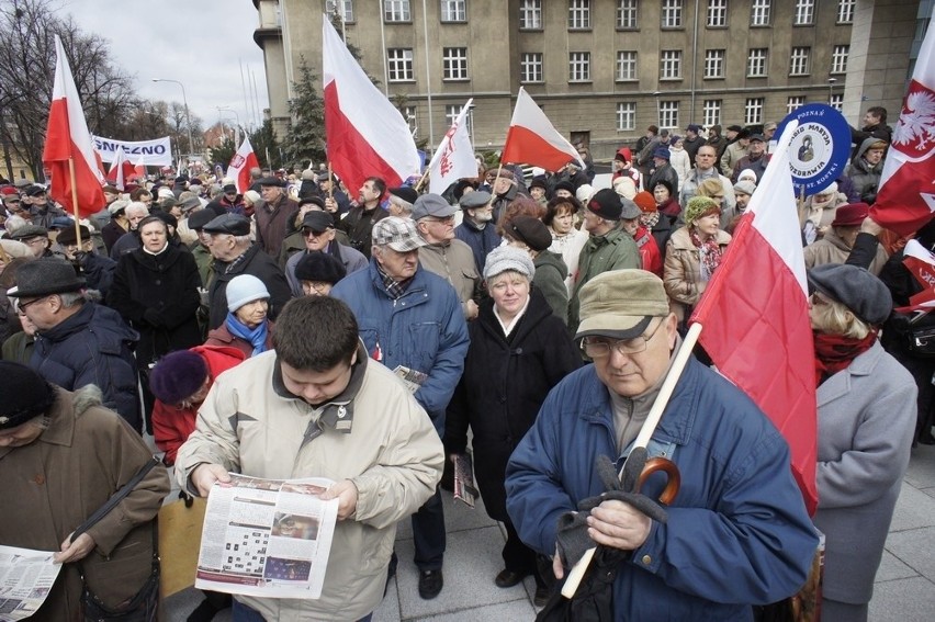 Marsz w obronie TV Trwam na ulicach Poznania