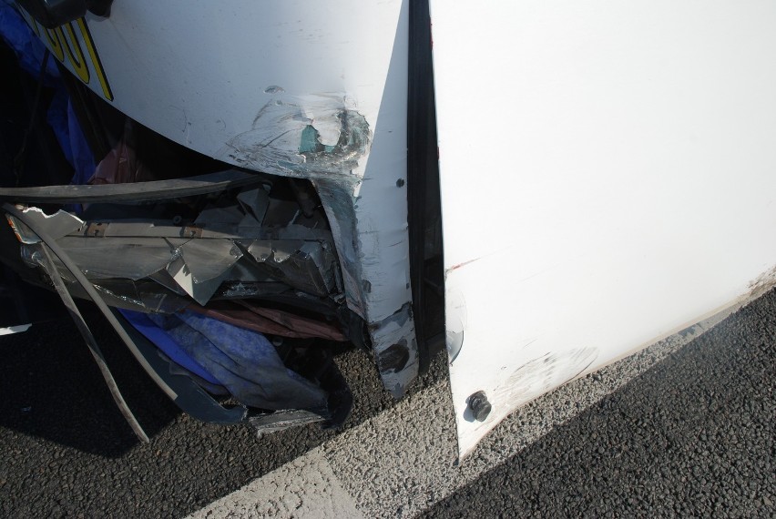 Kiezmark: Kierowca autobusu stracił przytomność, pasażerki wyhamowały autobus