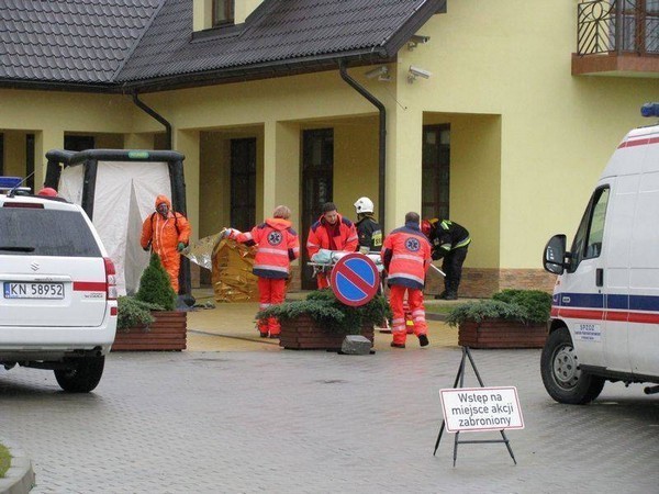 Ćwiczenia 'Pielgrzym 2011': zagrożenie terrorystyczne i pożar ołtarza papieskiego [ZDJĘCIA]