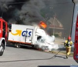 Zagórnik k. Andrychowa. Na parkingu spłonął bus. Kłęby dymu nad kaplicą [ZDJĘCIA, WIDEO]