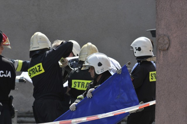 Na miejsce błyskawicznie dotarły dwie jednostki Państwowej Straży Pożarnej z Ostrowa oraz jedna Ochotniczej Straży Pożarnej z Przygodzic.