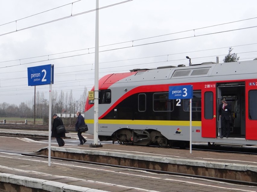 Od 16 maja komunikacja zastępcza zamiast pociągów na trasie Zduńska Wola - Łódź Kaliska