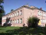 Gmina chce zamknąć szkołę podstawową w Wierzchowiskach. Rodzice założyli komitet protestacyjny