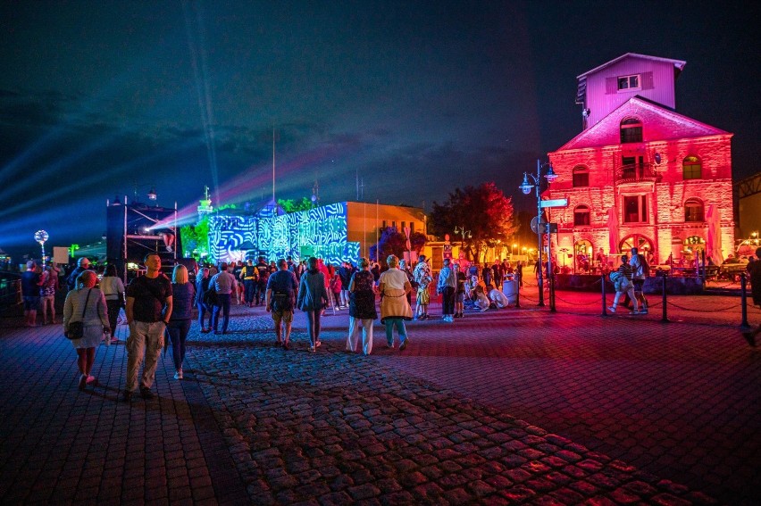 Pierwszy dzień Festiwalu Światła w Ustce [NOWE ZDJĘCIA]