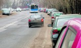 Kraków: bezrobotni muszą płacić za parking przed urzędem
