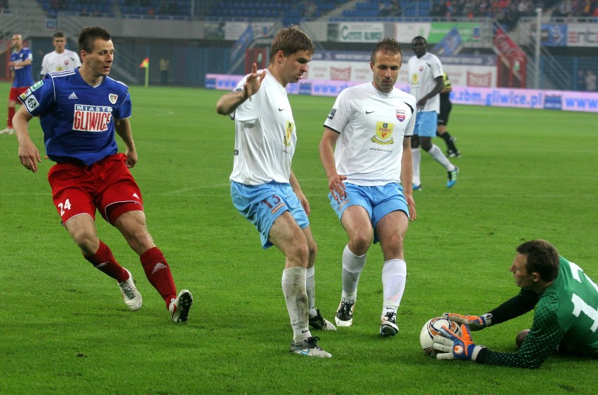 Piast Gliwice - Kolejarz Stróże 2:0. W Gliwicach pachnie ekstraklasą! [ZDJĘCIA]