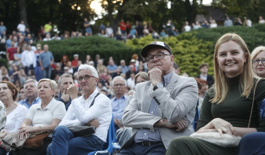 W piątek, z okazji urodzin Tomasza Stańki, przy fontannie...