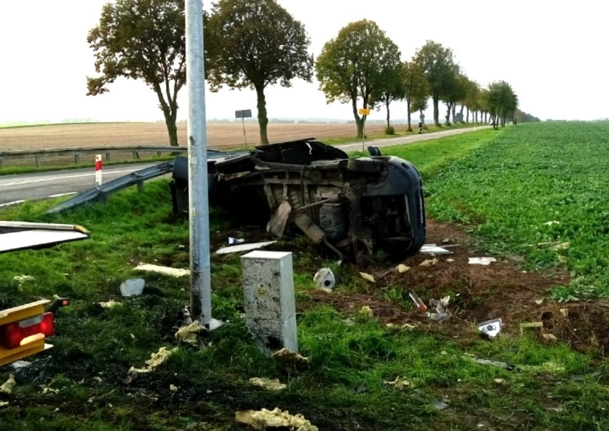 Gm. Wronki. Zderzenie busów w Wierzchocinie. 3 osoby w szpitalu! [ZDJĘCIA]