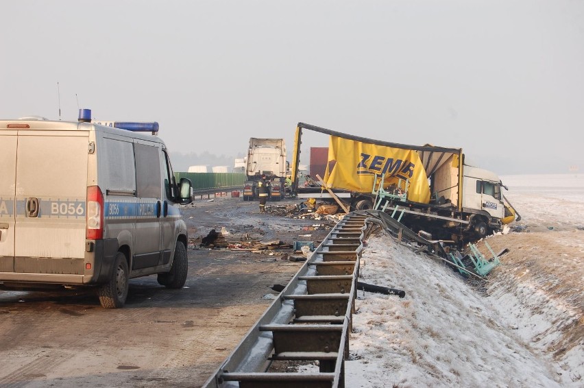 Tragiczny wypadek na autostradzie A4. (ZOBACZ ZDJĘCIA)