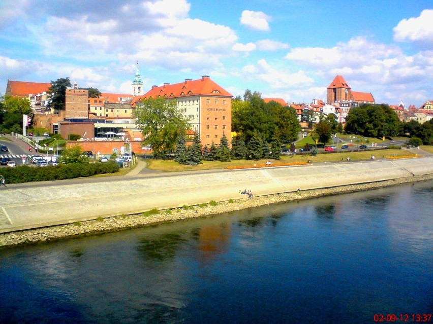 Letni widok z mostu.... na Toruńskie Stare Miasto