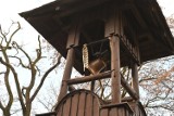 W Tarnowskich Górach na wieży gwarków pojawił się nowy dzwon ZDJĘCIA Ufundowany został przez prywatnych sponsorów 