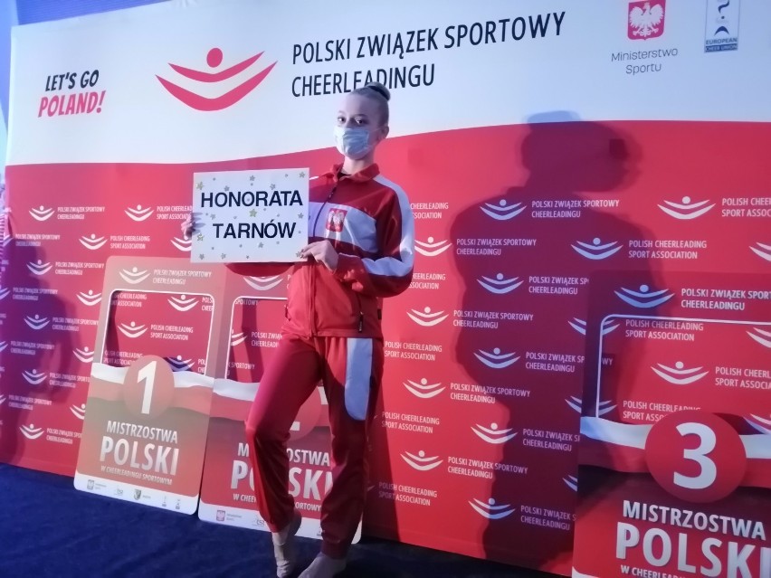 Tarnów. Wielki sukces ślicznych cheerleaderek! Tancerki z formacji Power Girls Senior ze Studia Tańca Honorata mistrzyniami Polski [ZDJĘCIA]