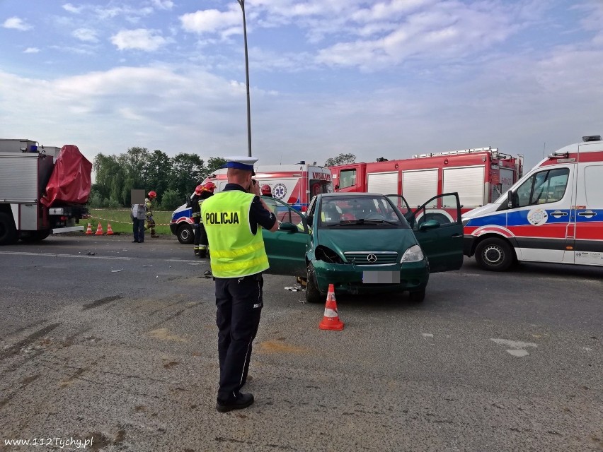 Do dramatycznie wyglądającego wypadku doszło na trasie DK44...