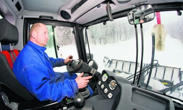 Narciarze mogą już zjeżdżać na Dzikowcu. Stoki są przygotowywane, a ceny konkurencyjne - pół dnia szusowania za 30 zł