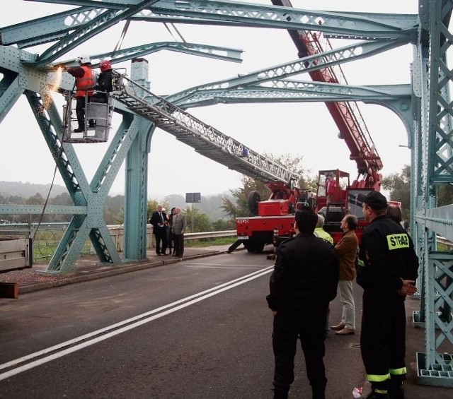Uszkodzony most w Czarnkowie będzie wymagał remontu