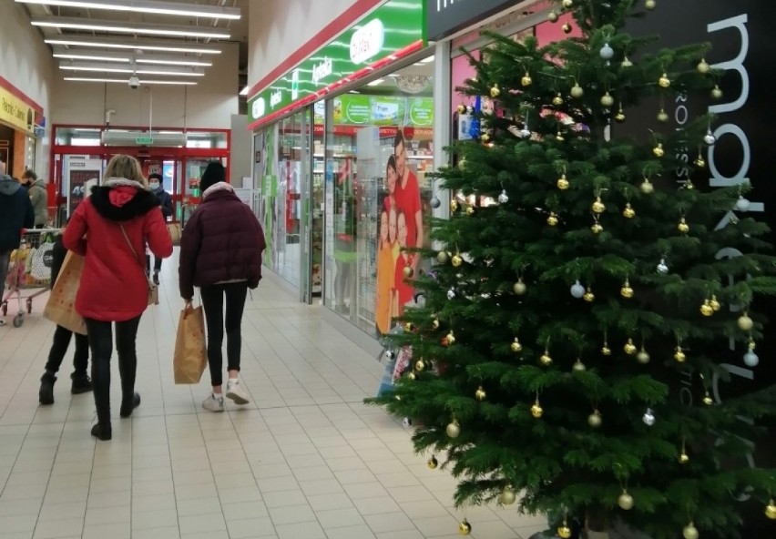 Sklepy i urzędy w Zduńskiej Woli w Wigilię. Co będzie...