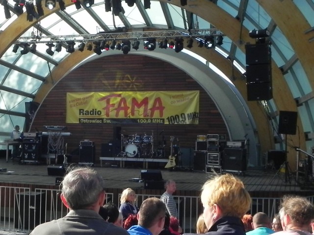 Koncert Summer Party był oficjalną inauguracją działalności Radia Fama na terenie Ostrowca Świętokrzyskiego. Fot. Krzysztof Krzak